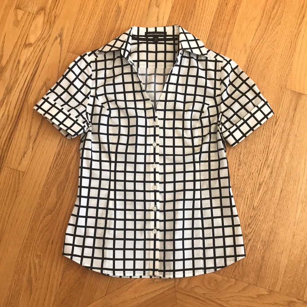 NWOT Express Slim Fit Essential Shirt